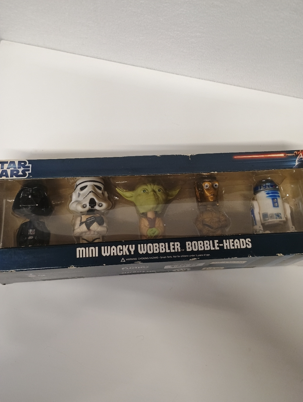 Star Wars Mini Bobble-Head Set - Black, White, Green, Gold, Blue - Picture 3 of 8